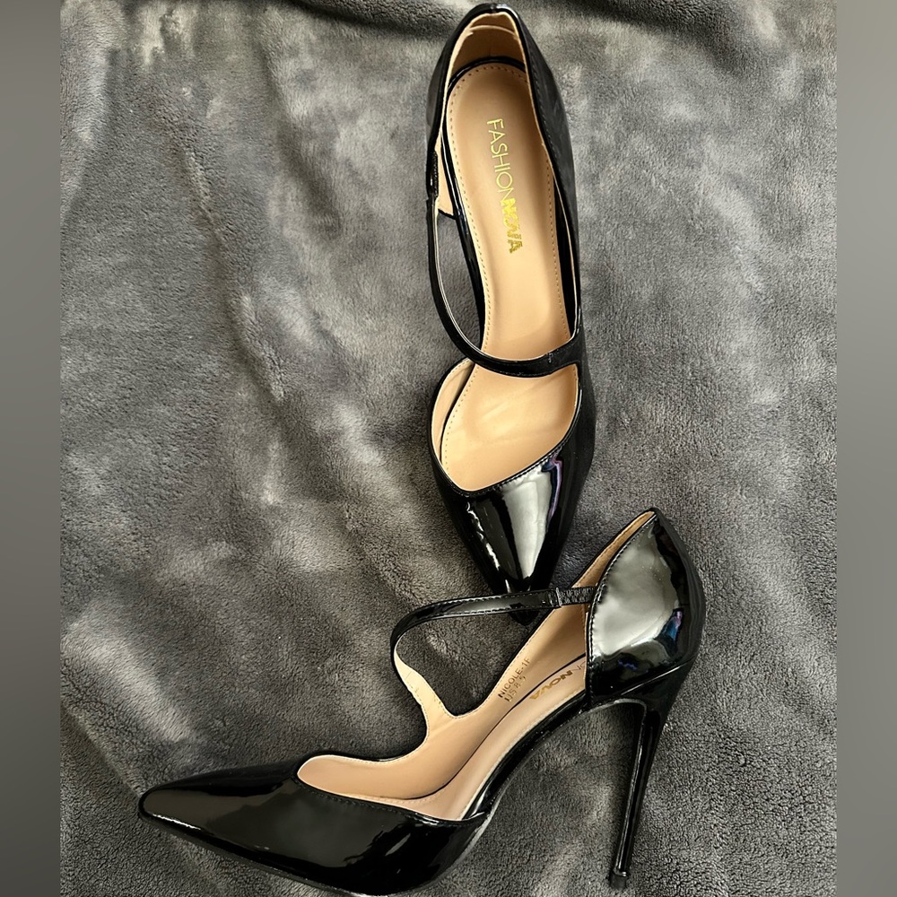 Fashion Nova heels